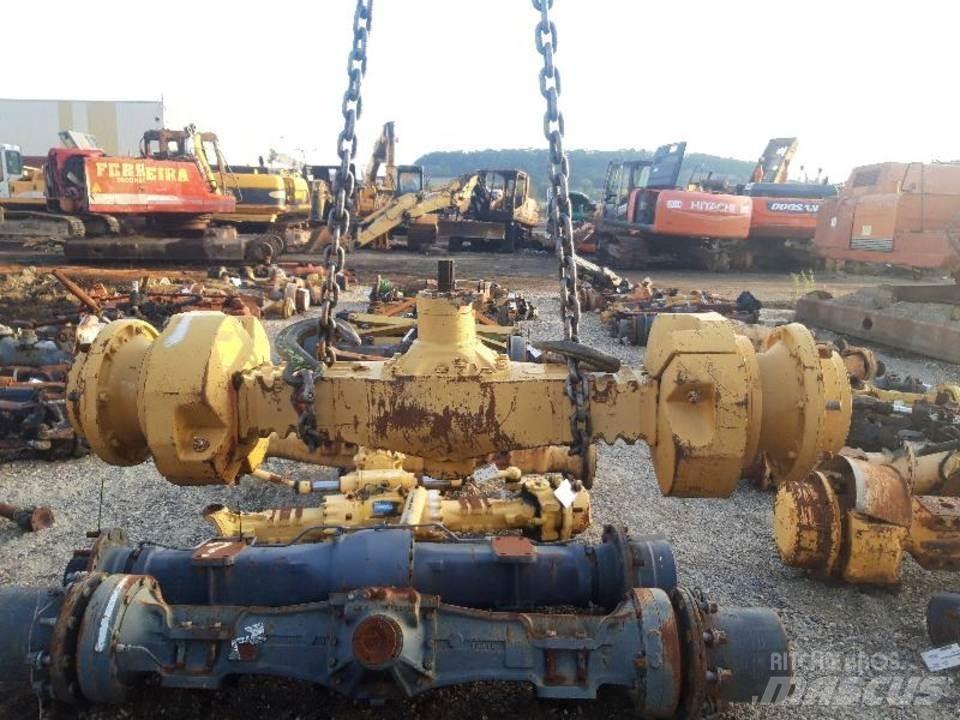 CAT 906H Transmisijos