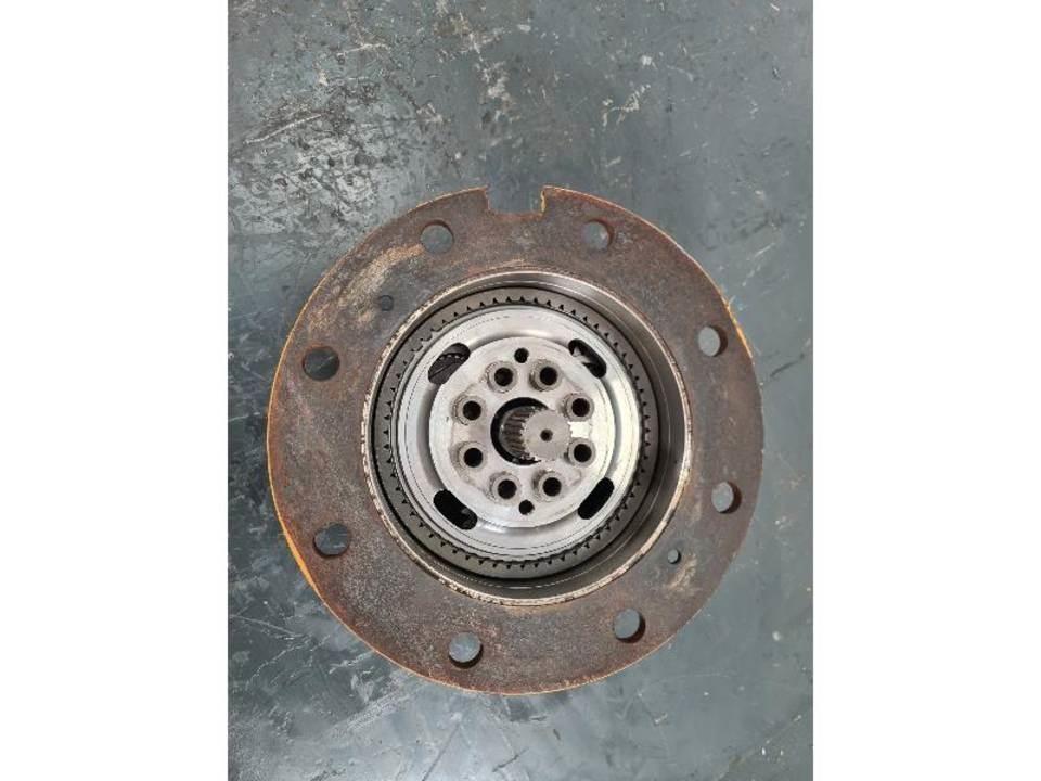 CAT 906H Transmisijos