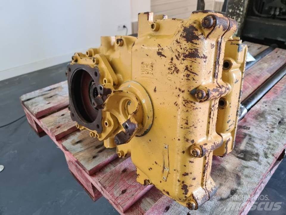 CAT 906H Transmisijos