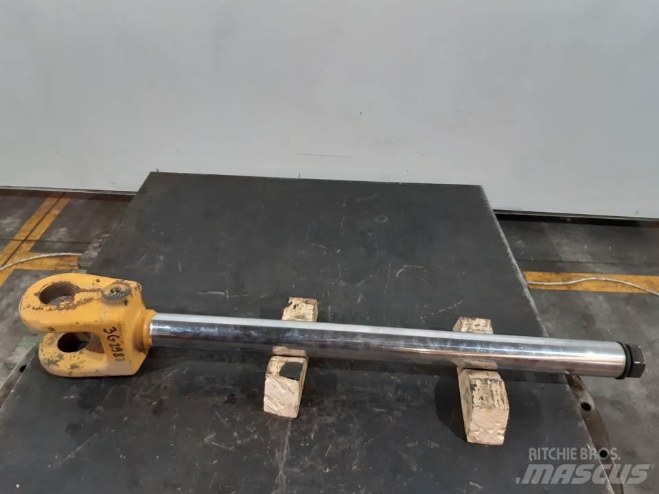 CAT 926 Hidraulikos įrenginiai