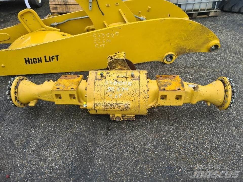 CAT 926M Transmisijos