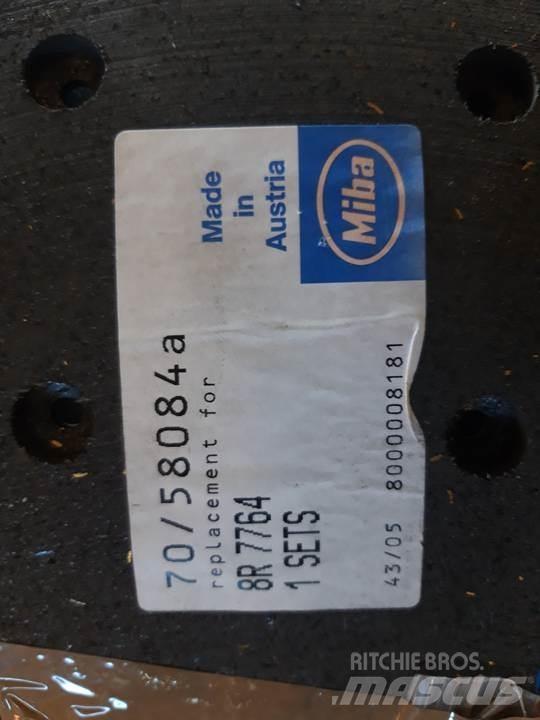 CAT 950 Vikšrai, grandinės ir važiuoklės