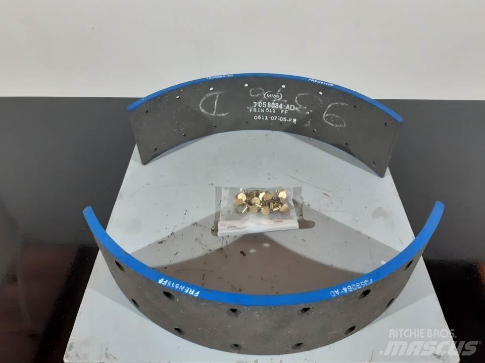 CAT 950 Vikšrai, grandinės ir važiuoklės