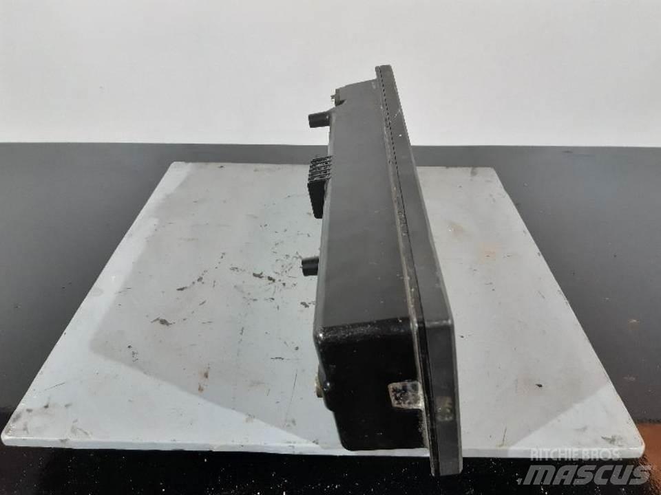 CAT 950F Kabinos ir interjeras