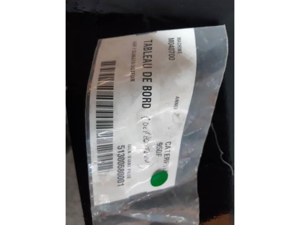 CAT 950F Kabinos ir interjeras