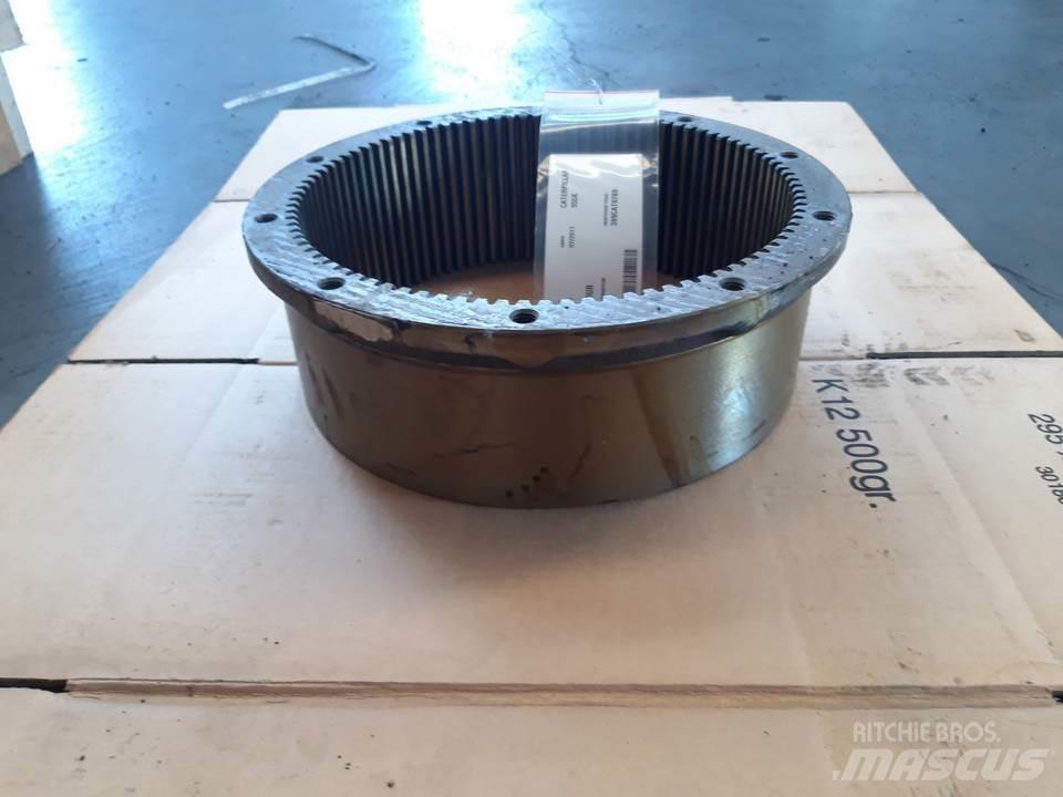 CAT 955K Transmisijos