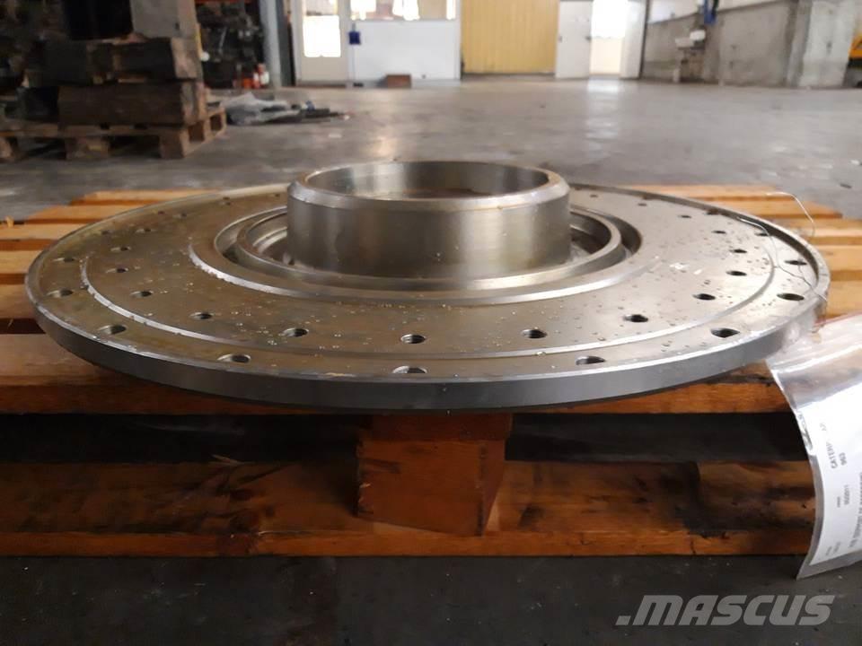 CAT 963 Transmisijos