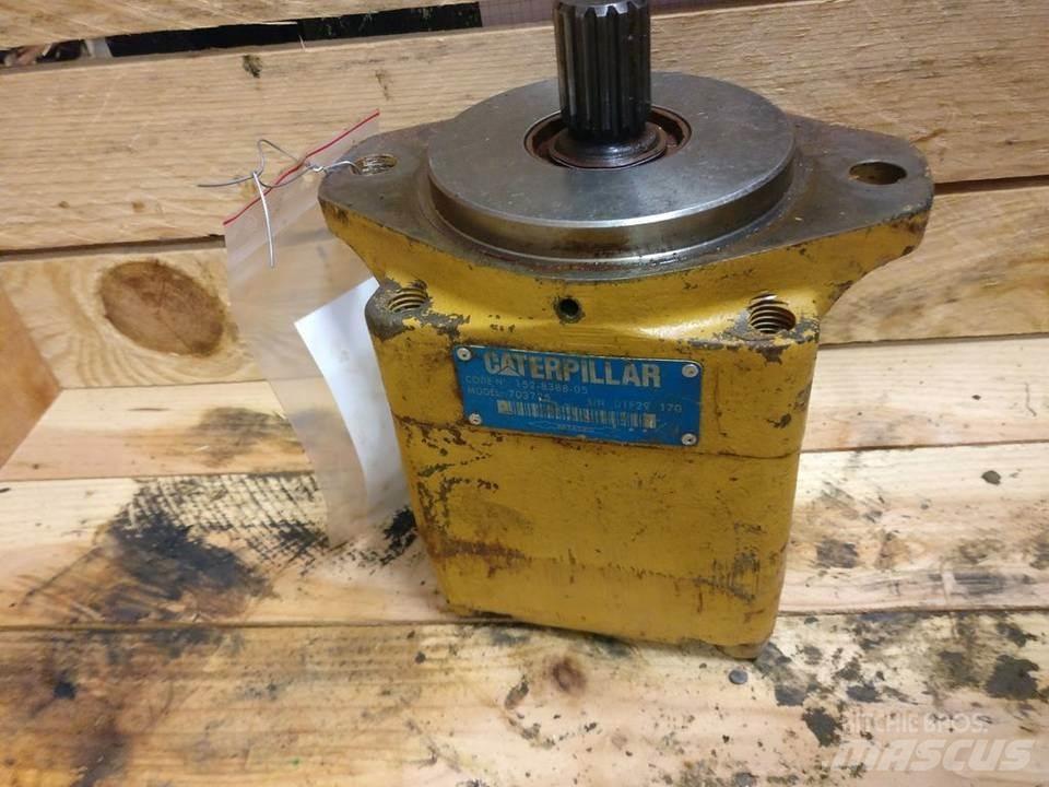 CAT 963C Hidraulikos įrenginiai