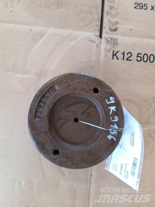 CAT 966C Transmisijos
