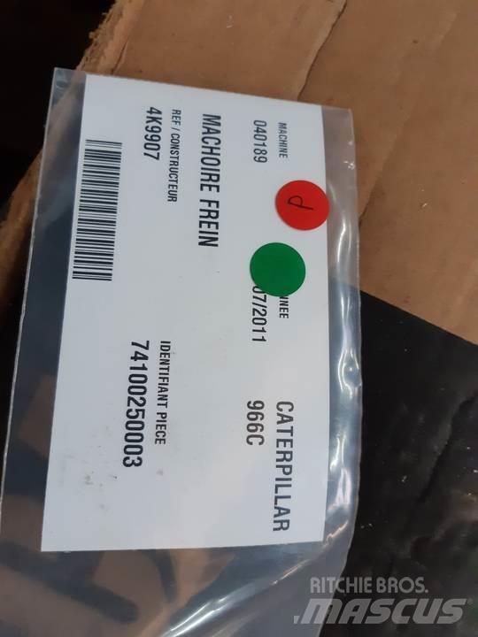 CAT 966C Vikšrai, grandinės ir važiuoklės