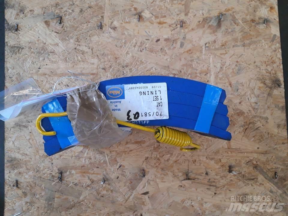 CAT 966D Vikšrai, grandinės ir važiuoklės