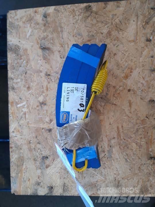 CAT 966D Vikšrai, grandinės ir važiuoklės