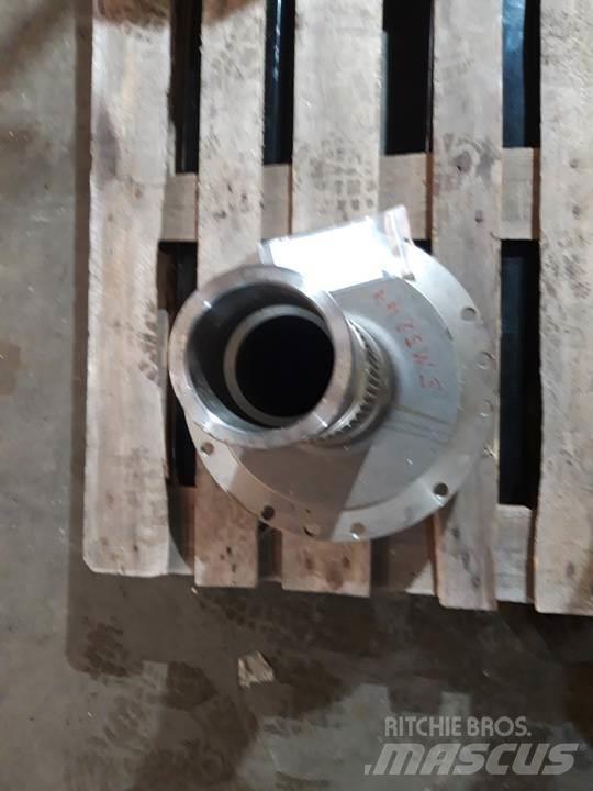 CAT 977 Transmisijos