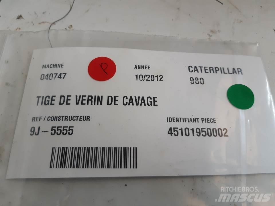 CAT 980 Hidraulikos įrenginiai