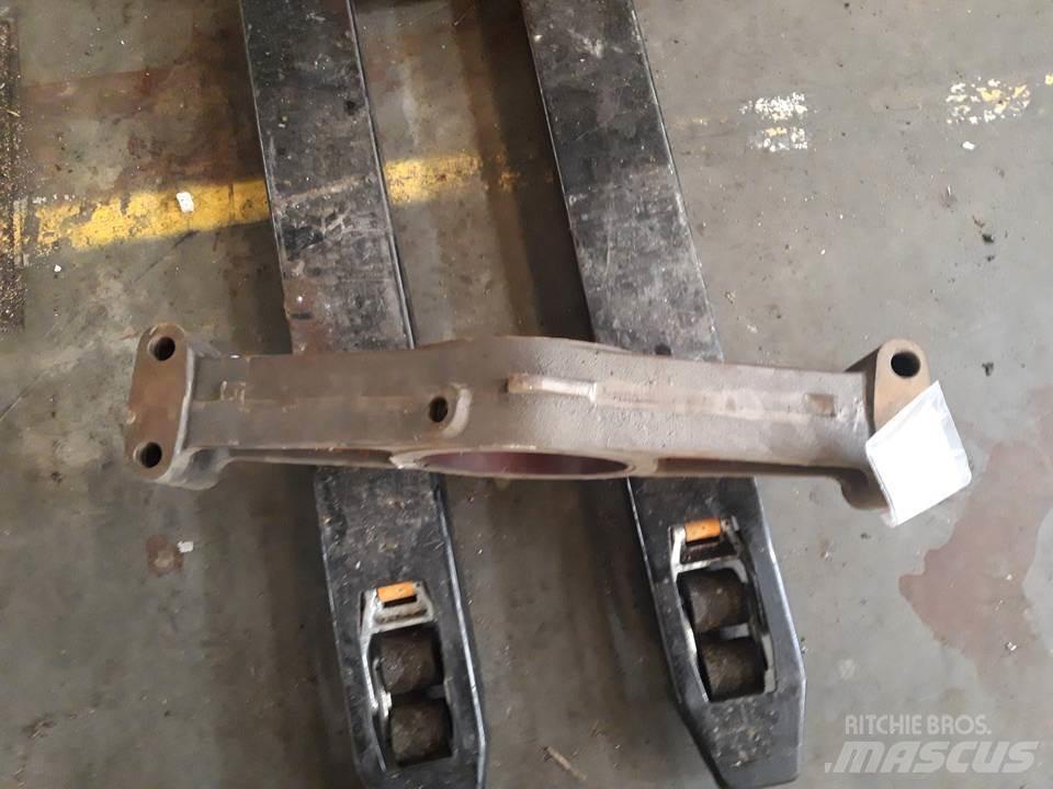 CAT 980B Transmisijos