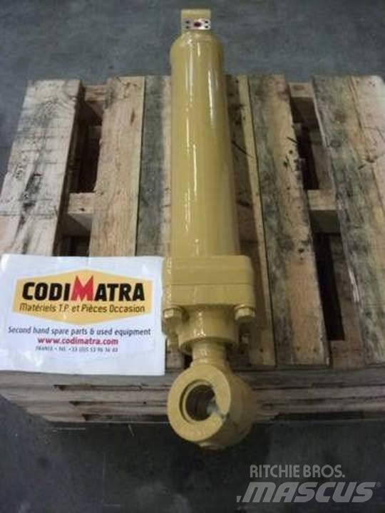 CAT 980F Hidraulikos įrenginiai