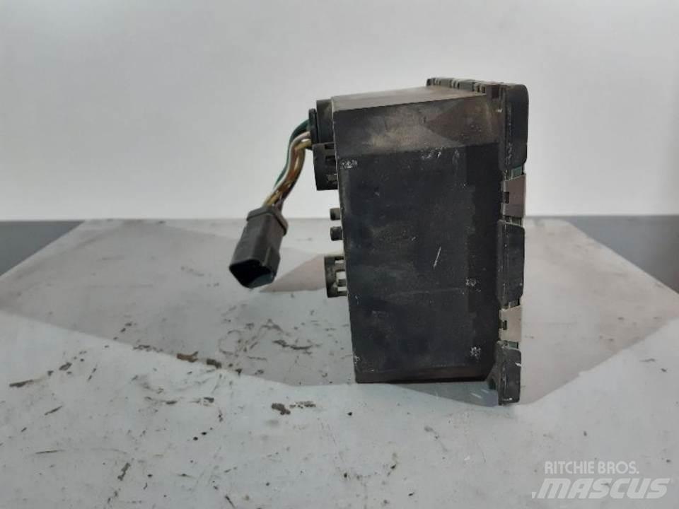 CAT 980GII Kabinos ir interjeras