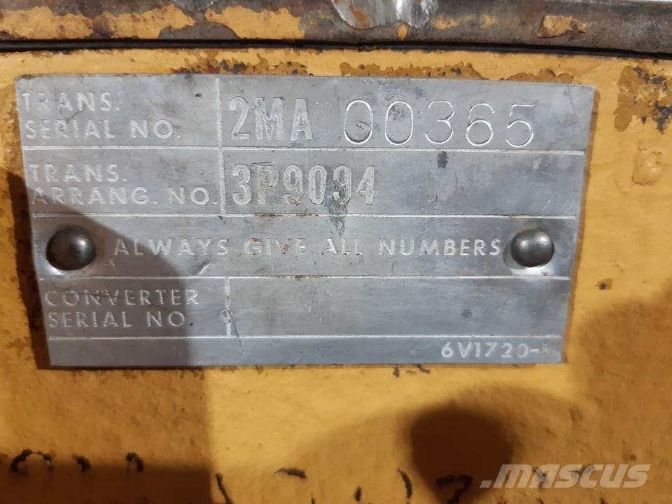 CAT 988B Transmisijos