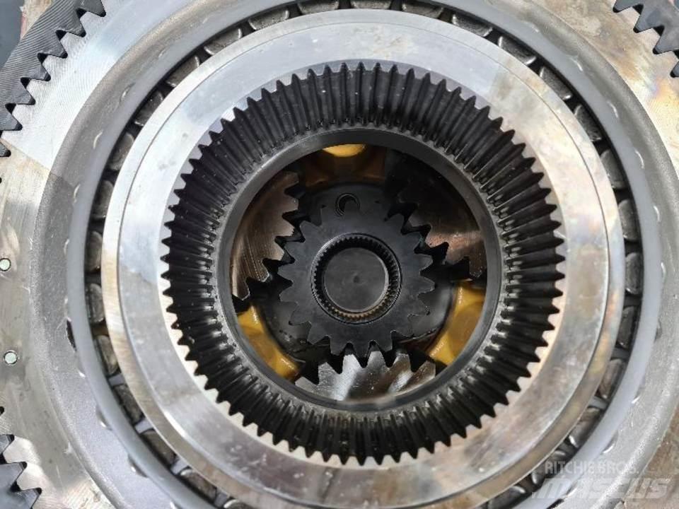 CAT 988G Transmisijos