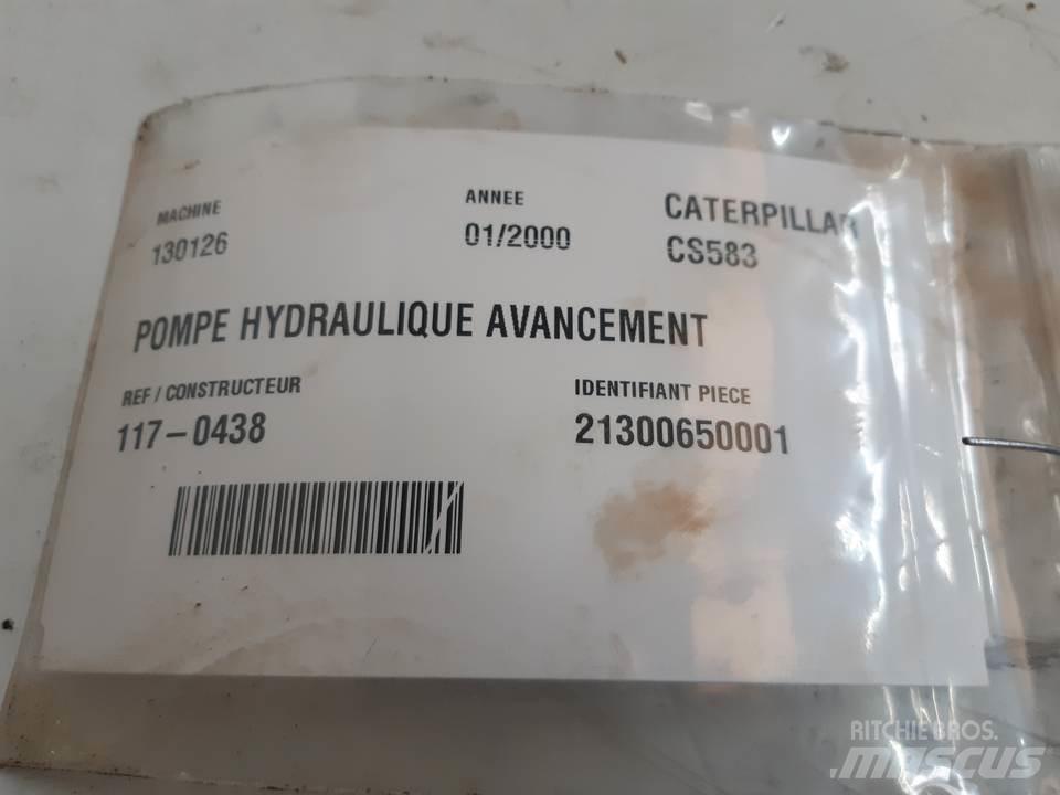CAT CS583 Hidraulikos įrenginiai