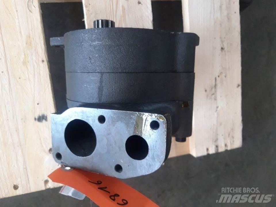 CAT D6D Hidraulikos įrenginiai