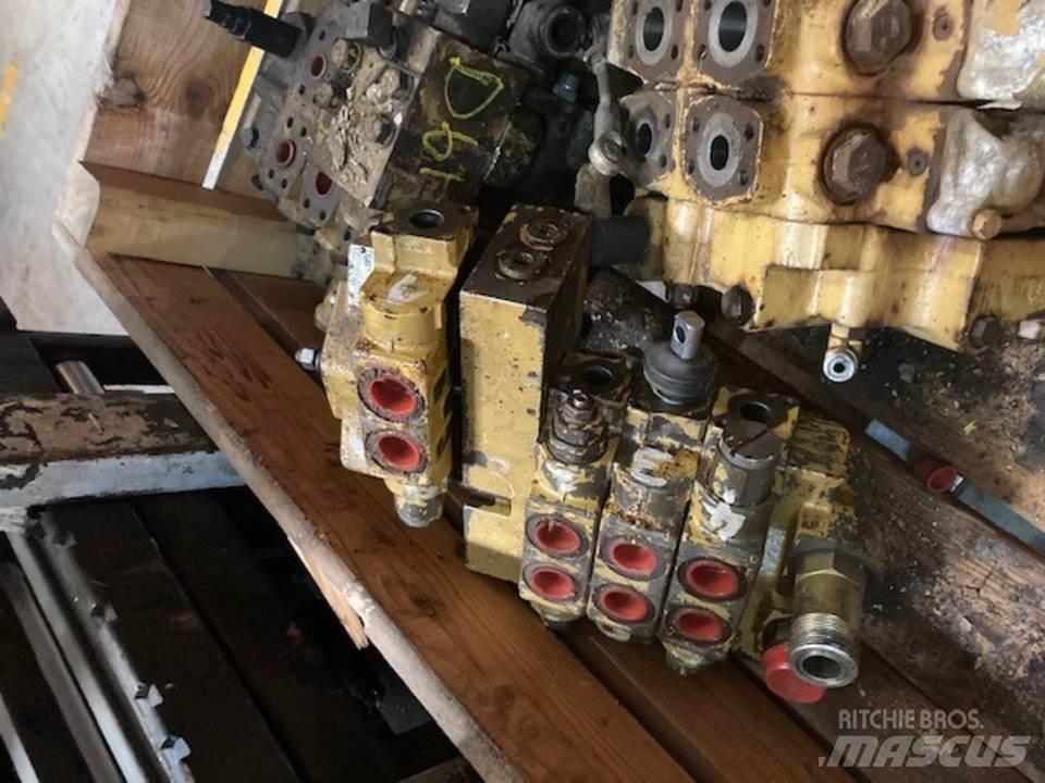 CAT D6MXL Hidraulikos įrenginiai