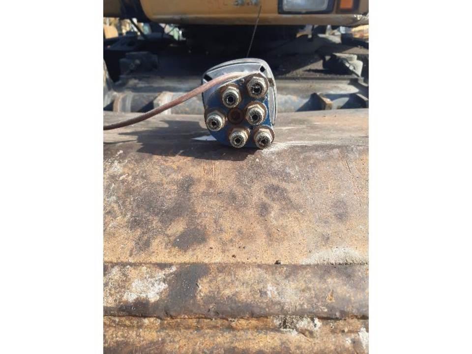 CAT M312 Kabinos ir interjeras