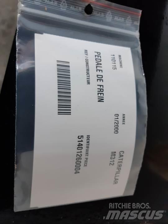 CAT M312 Kabinos ir interjeras
