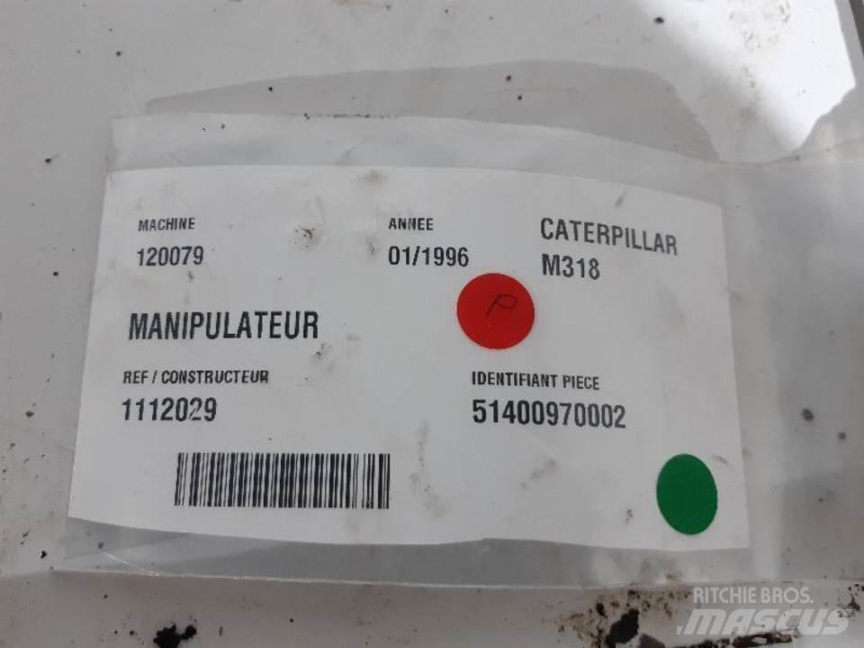CAT M318 Kabinos ir interjeras