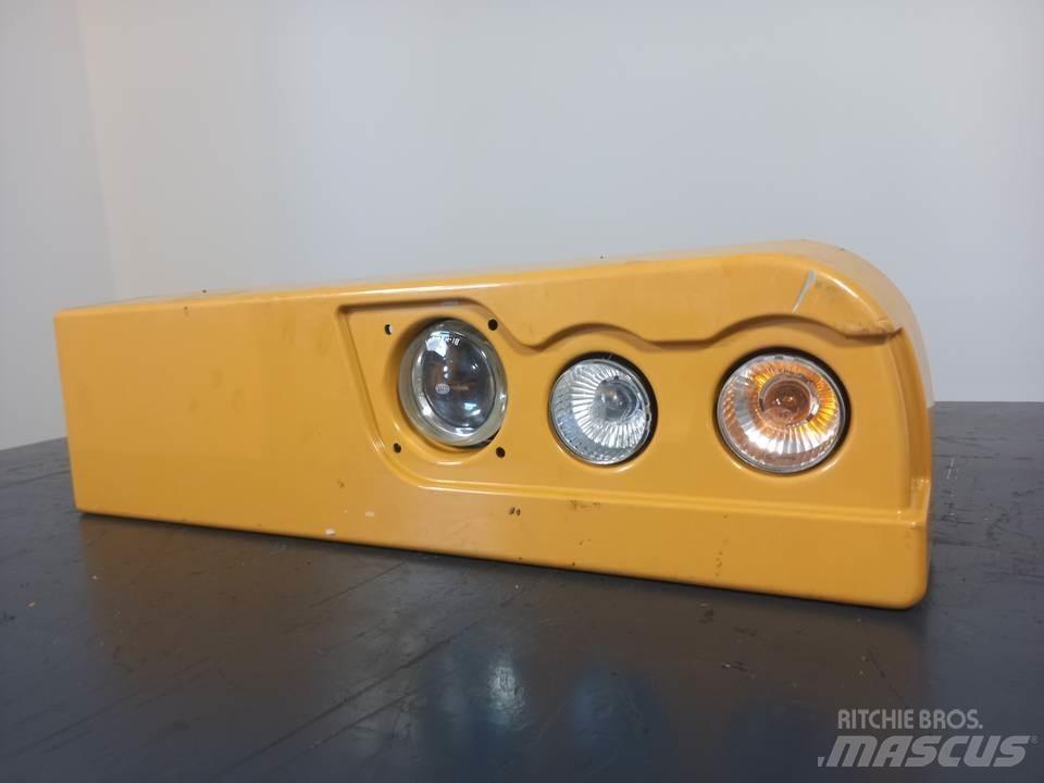 CAT M320F Kabinos ir interjeras