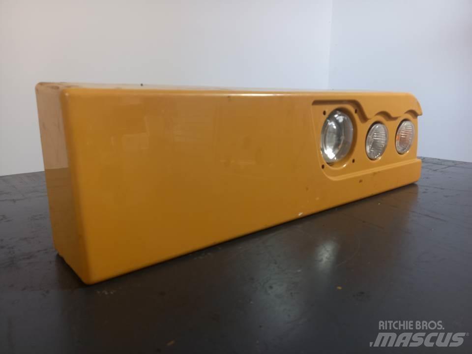CAT M320F Kabinos ir interjeras