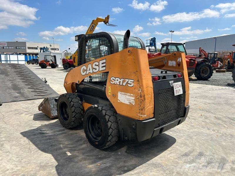 CASE SR175 Mini krautuvai