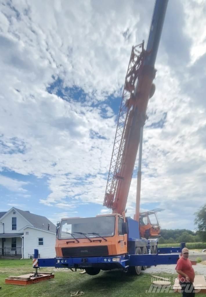Grove GMK4075 Visureigiai kranai