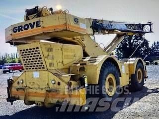 Grove RT740 Neapdoroto reljefo kranai