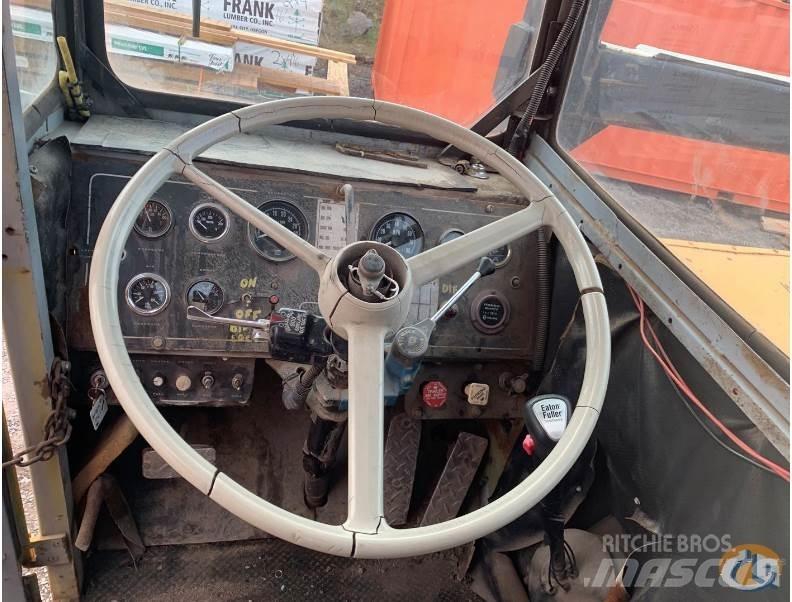 Grove TM1300 Visureigiai kranai