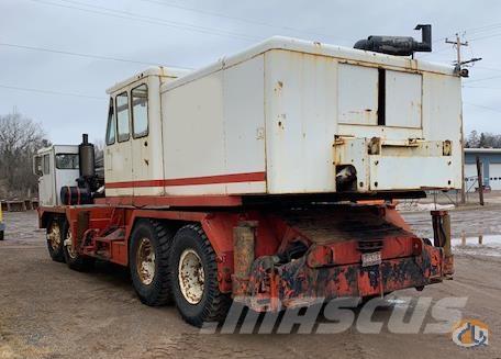 Link-Belt HC-218 Visureigiai kranai