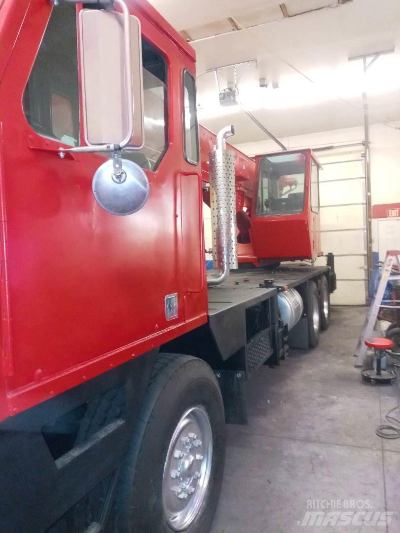 Lorain MCH 230E Visureigiai kranai