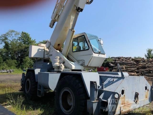 Terex RT230E Neapdoroto reljefo kranai