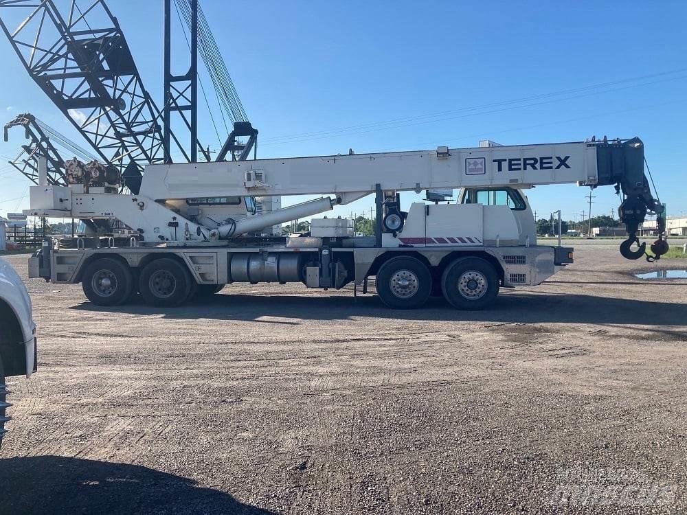 Terex T 560 Visureigiai kranai