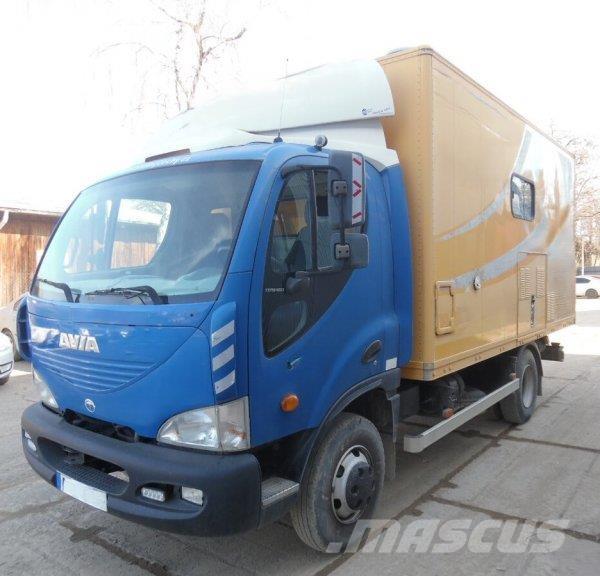 Avia D75 Sunkvežimiai su dengtu kėbulu