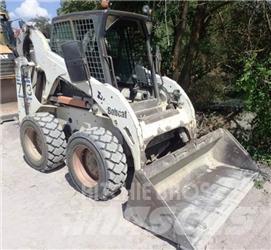 Bobcat 773 Krautuvai su šoniniu pasukimu