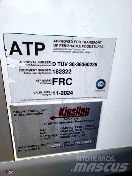 DAF LF 260 FA Sunkvežimiai su dengtu kėbulu