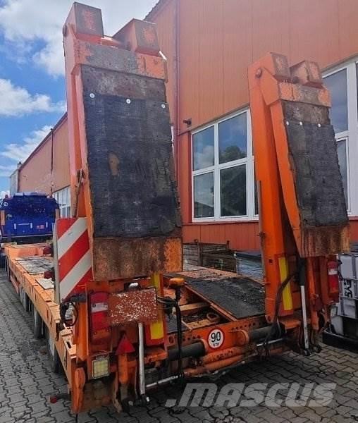 Goldhofer Möslein Platformos / Pakrovimas iš šono