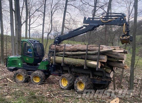 John Deere 1010 E Miško technika (Harvesteriai)