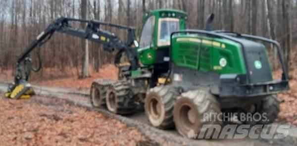 John Deere 1270 G 8W Miško pjovimo technika