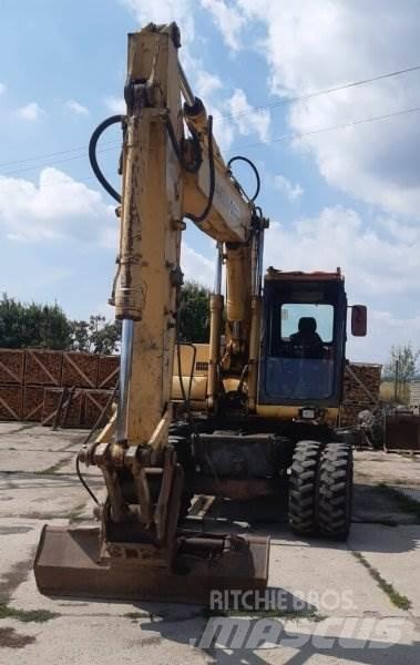 Komatsu PW 170 Ratiniai ekskavatoriai