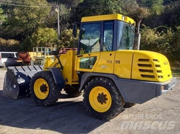 Komatsu WA 95 Naudoti ratiniai krautuvai