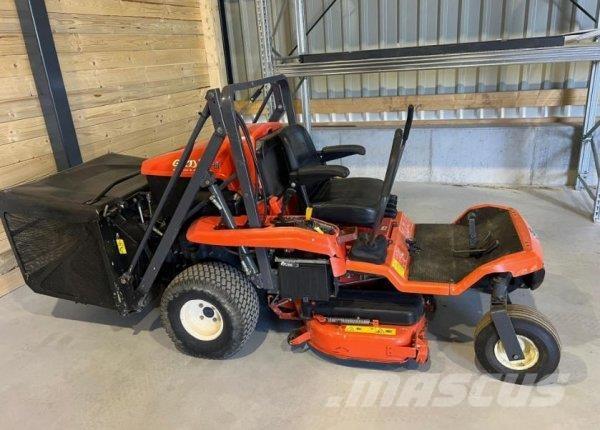 Kubota GZD15-II Sodo traktoriukai-vejapjovės