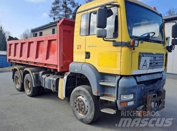 MAN TGA 33.413 FDAK Savivarčių priekabų vilkikai