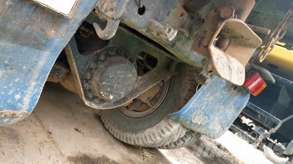 Tatra 815 Savivarčių priekabų vilkikai